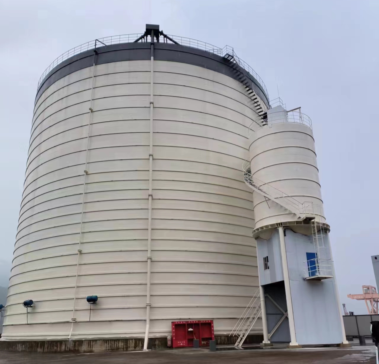 通什镇10万吨水泥钢板库